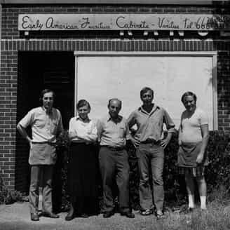 Bill Goldston, Tatyana Grosman, Juda Rosenberg, Jasper Johns, and James V. Smith in front of the Union Avenue shop, where ULAE editioned from 1970-2002.  Photograph by Hans Namuth.